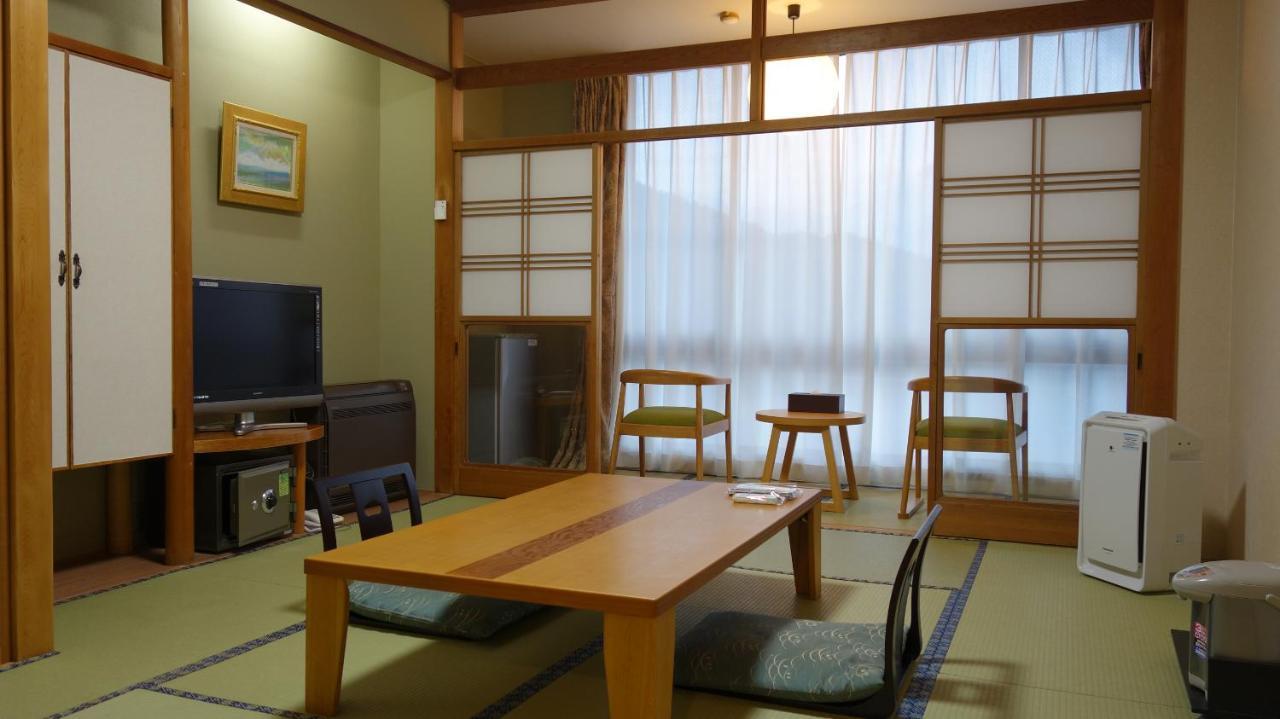Hotel New Century Fujikawaguchiko Zewnętrze zdjęcie